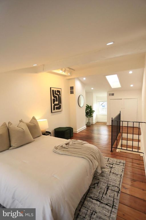 Image 21 of property listing at 29 E HENRIETTA ST, Baltimore, MD 21230