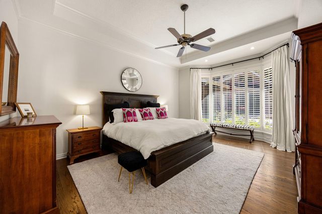 31 Lenox Hill Court, The Woodlands, TX 77382