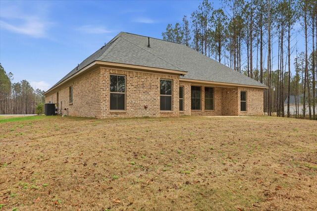 143 Ashwood Ln., Mendenhall, MS 39114