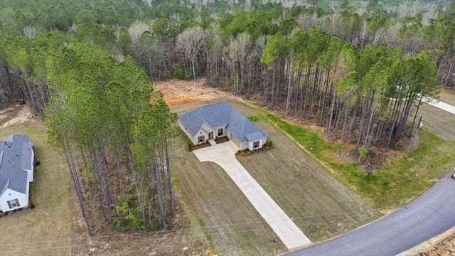 143 Ashwood Ln., Mendenhall, MS 39114