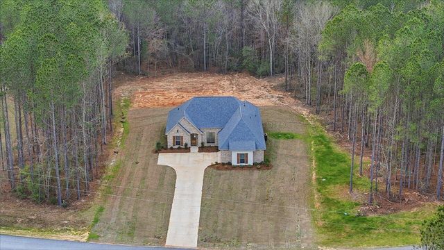 143 Ashwood Ln., Mendenhall, MS 39114