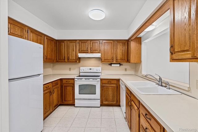 1448 Beaumont Court, Flushing, MI 48433