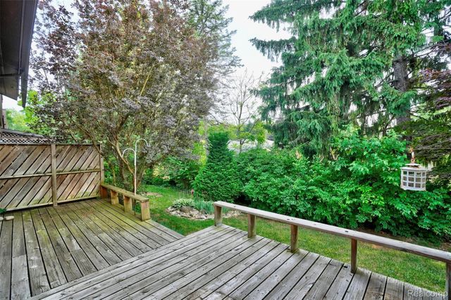 1448 Beaumont Court, Flushing, MI 48433