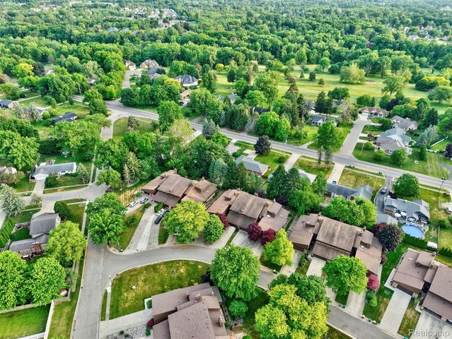 1448 Beaumont Court, Flushing, MI 48433