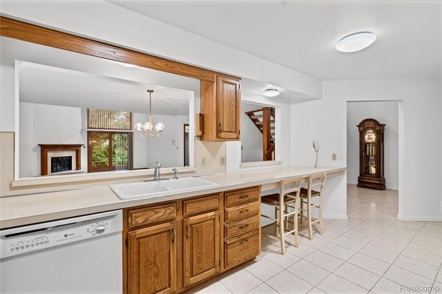 1448 Beaumont Court, Flushing, MI 48433