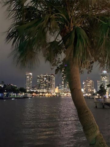 1000 COVE CAY DRIVE 5E, Clearwater, FL 33760