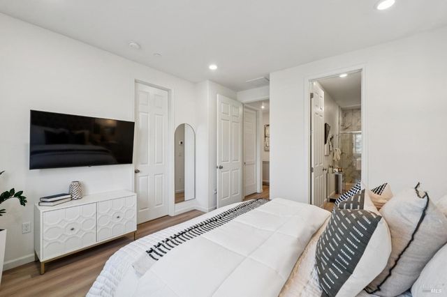 28 Lesina Way, Novato, CA 94945