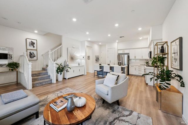 28 Lesina Way, Novato, CA 94945