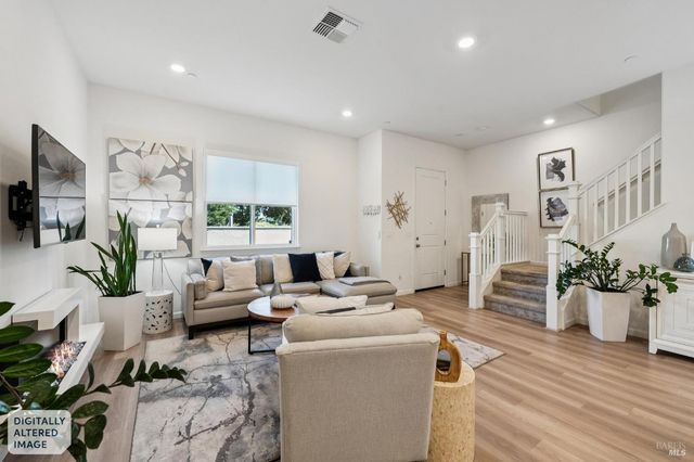 28 Lesina Way, Novato, CA 94945