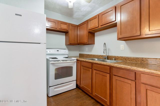 2862 WOODLAND Street, Jacksonville, FL 32209