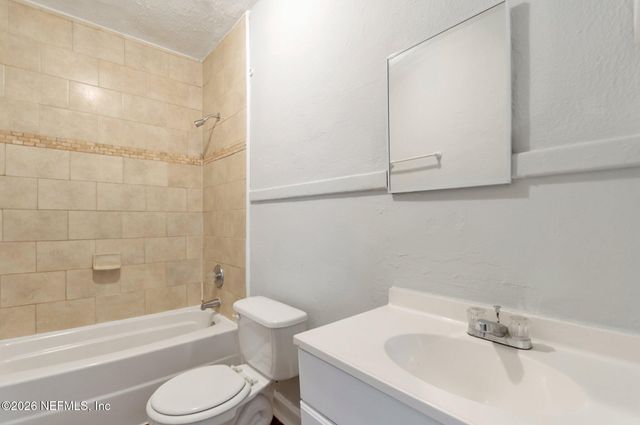 2862 WOODLAND Street, Jacksonville, FL 32209