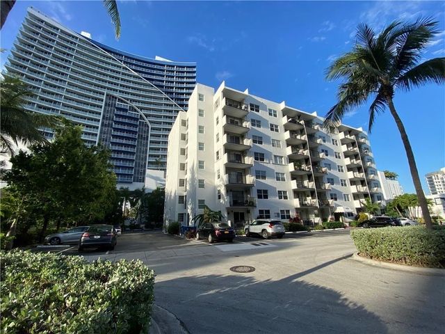3000 Riomar Street 406, Fort Lauderdale, FL 33304