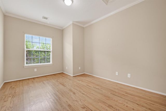10134 Holly Chase Drive, Houston, TX 77042