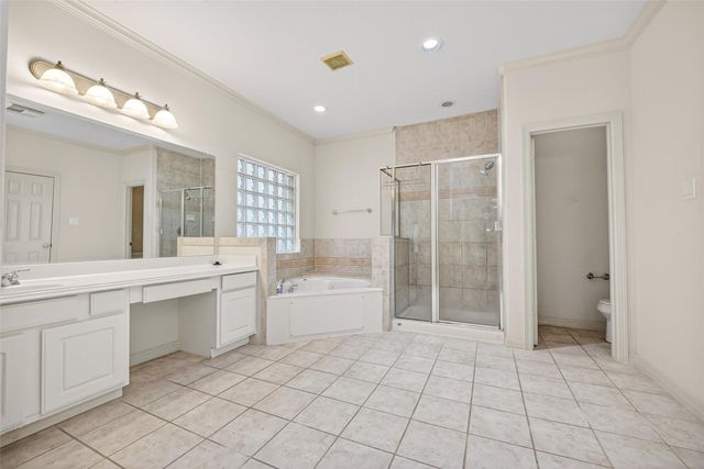 10134 Holly Chase Drive, Houston, TX 77042