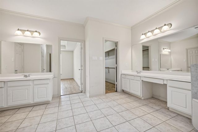 10134 Holly Chase Drive, Houston, TX 77042