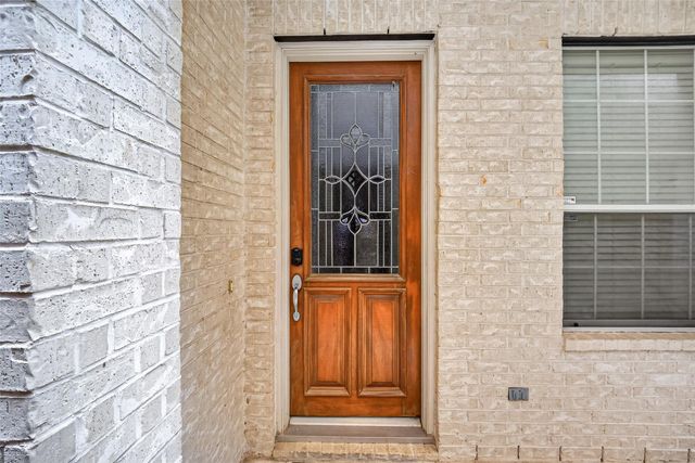 10134 Holly Chase Drive, Houston, TX 77042