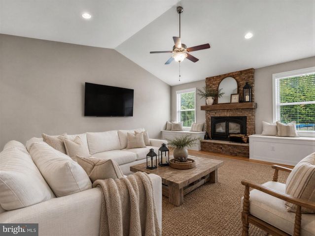 18532 CHERRYFIELD RD, Drayden, MD 20630