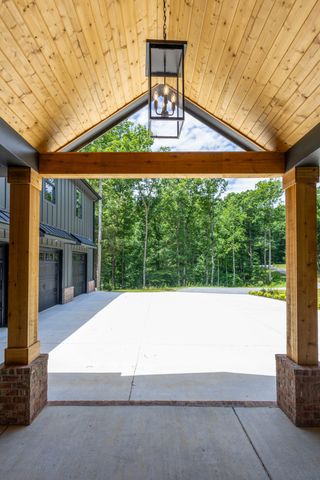 7771 Barnhill Rd, Primm Springs, TN 38476