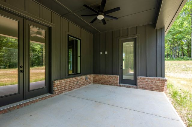 7771 Barnhill Rd, Primm Springs, TN 38476