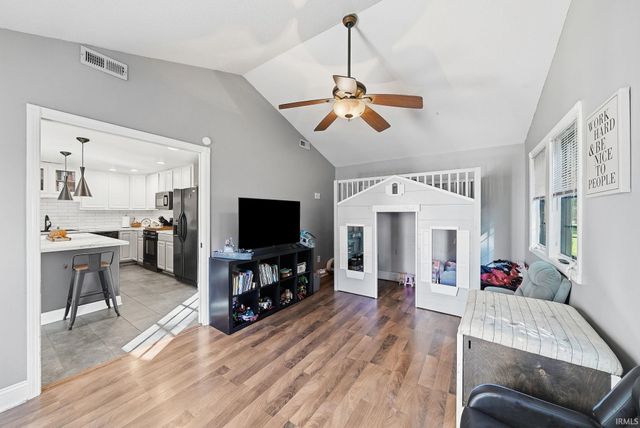 1017 E Talley Street, Garrett, IN 46738