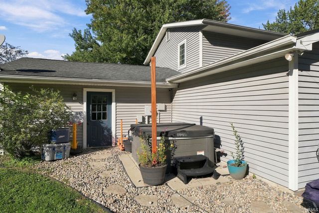 1017 E Talley Street, Garrett, IN 46738