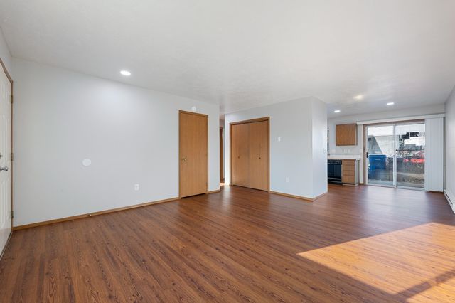 1020 W Lacrosse Ave, Spokane, WA 99208