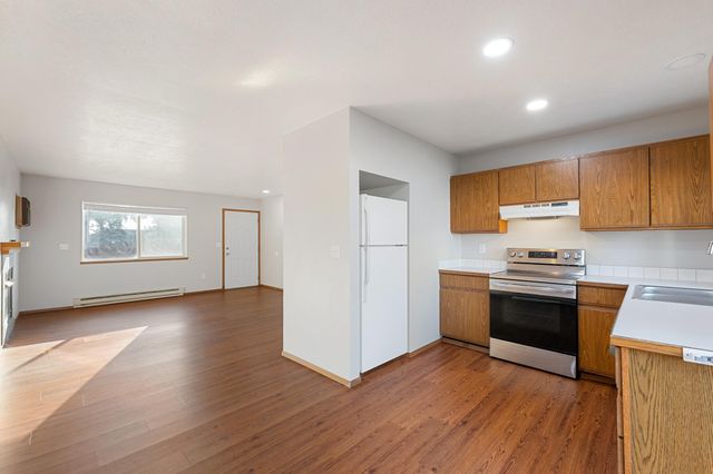 1020 W Lacrosse Ave, Spokane, WA 99208