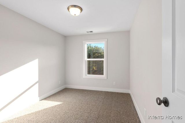 6118 Burgess Drive 11, Spring Lake, MI 49456