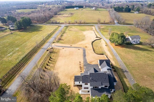 39762 RIVERS EDGE LN, Lovettsville, VA 20180