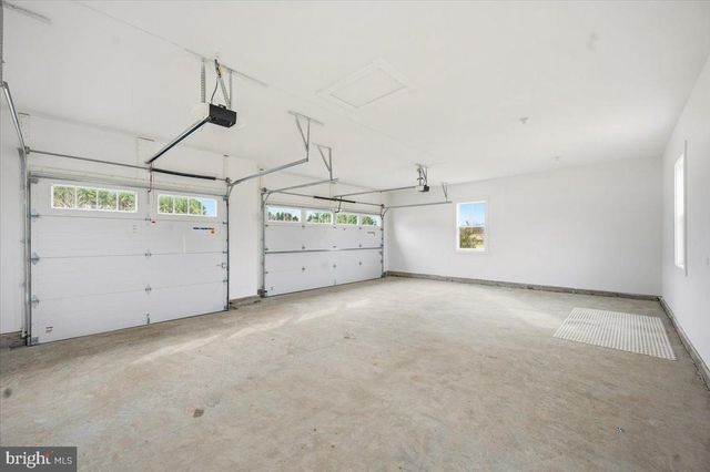 39762 RIVERS EDGE LN, Lovettsville, VA 20180