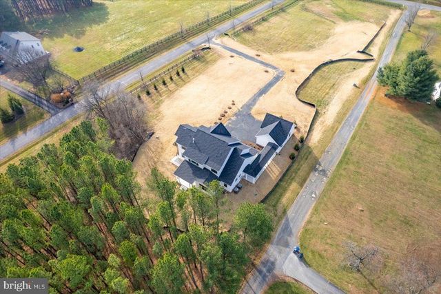 39762 RIVERS EDGE LN, Lovettsville, VA 20180