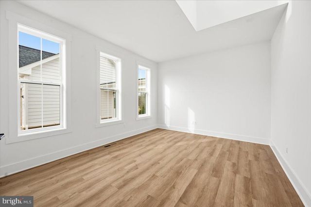 39762 RIVERS EDGE LN, Lovettsville, VA 20180