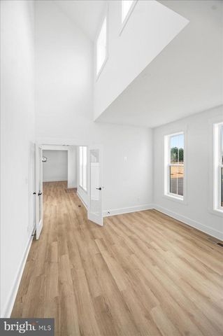 39762 RIVERS EDGE LN, Lovettsville, VA 20180