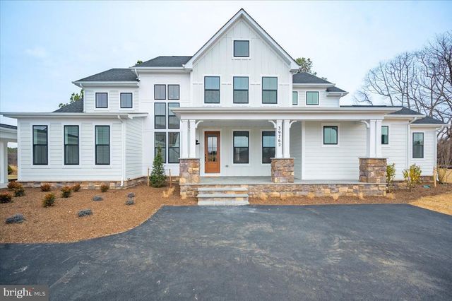 39762 RIVERS EDGE LN, Lovettsville, VA 20180