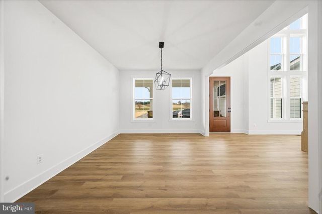 39762 RIVERS EDGE LN, Lovettsville, VA 20180