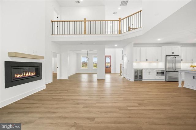 39762 RIVERS EDGE LN, Lovettsville, VA 20180