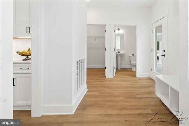 39762 RIVERS EDGE LN, Lovettsville, VA 20180