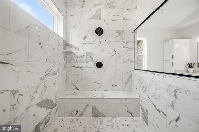 39762 RIVERS EDGE LN, Lovettsville, VA 20180