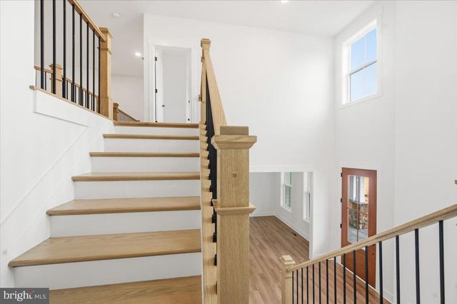 39762 RIVERS EDGE LN, Lovettsville, VA 20180