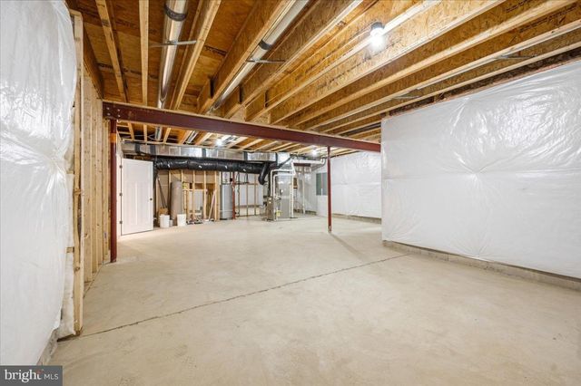 39762 RIVERS EDGE LN, Lovettsville, VA 20180