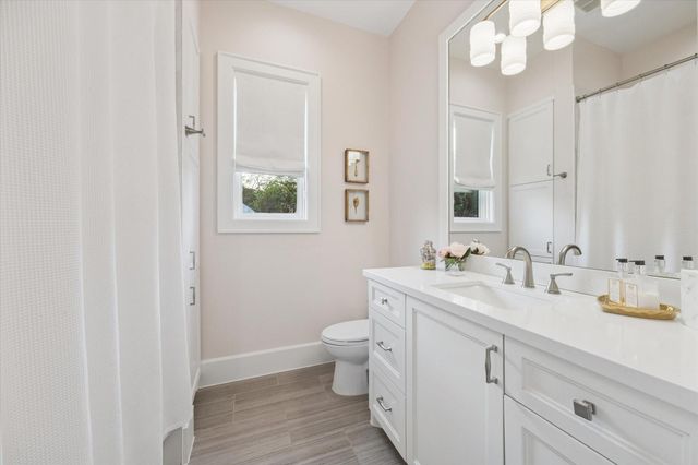 1525 Travis Street, Columbus, TX 78934