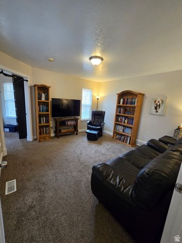 7532 N CASTLE ROCK RD, Eagle Mountain, UT 84005