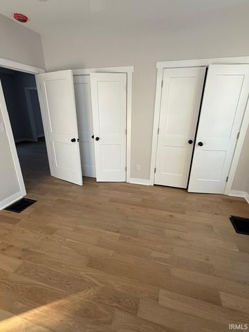 811 W Kirkwood Avenue, Bloomington, IN 47404