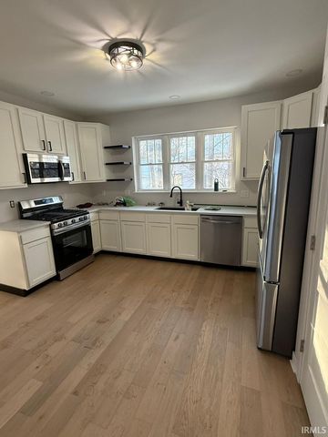 811 W Kirkwood Avenue, Bloomington, IN 47404