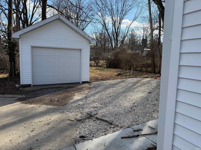 811 W Kirkwood Avenue, Bloomington, IN 47404