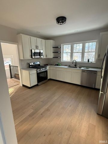 811 W Kirkwood Avenue, Bloomington, IN 47404