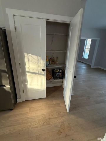 811 W Kirkwood Avenue, Bloomington, IN 47404