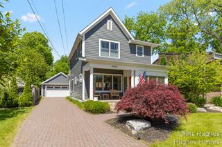 2525 Lake Drive, East Grand Rapids, MI 49506