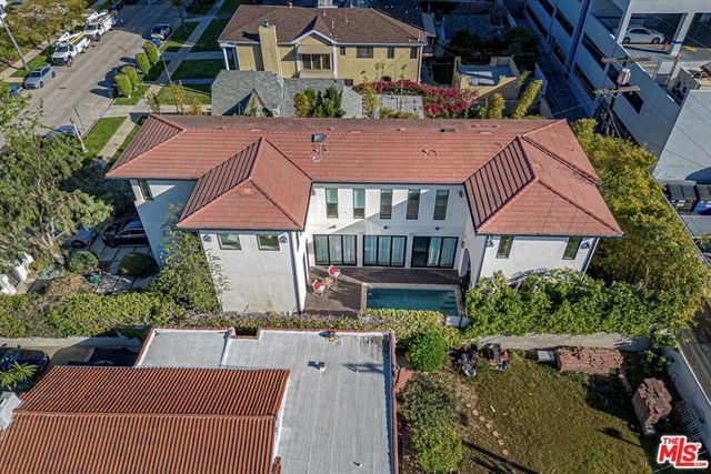 310 N Lucerne Boulevard, Los Angeles, CA 90004