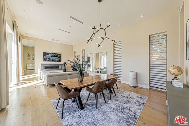 310 N Lucerne Boulevard, Los Angeles, CA 90004